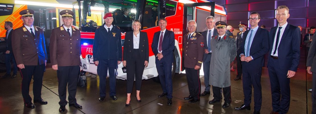 Das weltweit erste serienfähige e-Feuerwehrlöschfahrzeugkommt aus Leonding!